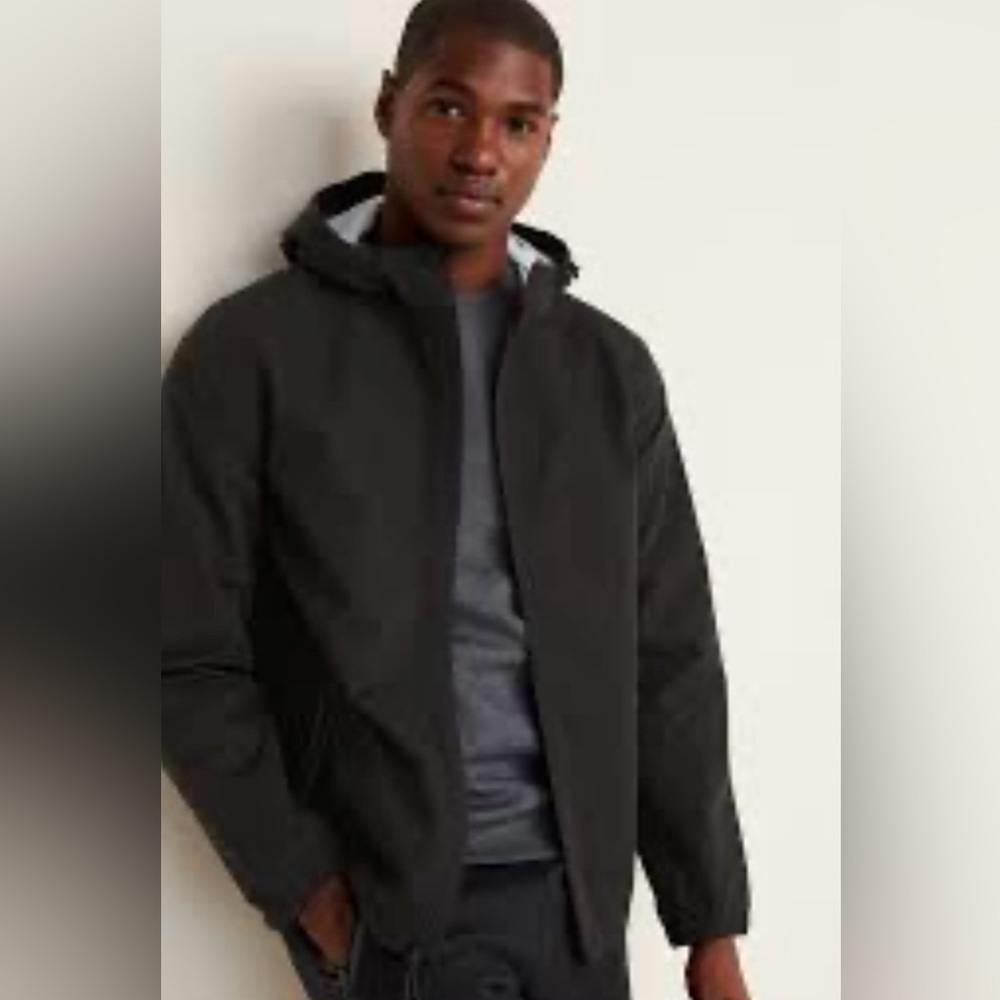 Old Navy Men’s Softshell Water Resistant Jacket Black Size Medium